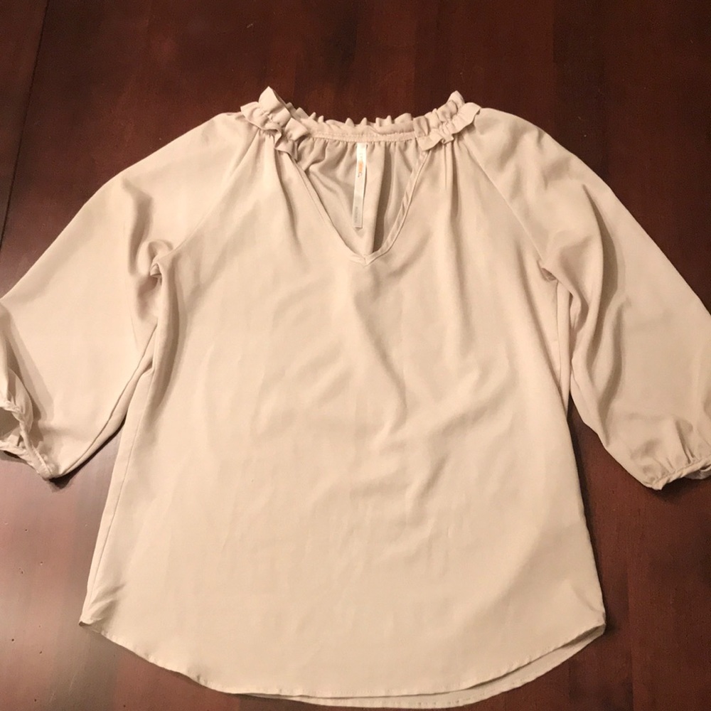 FINAL PRICE 💼 Pale Taupe Blouse